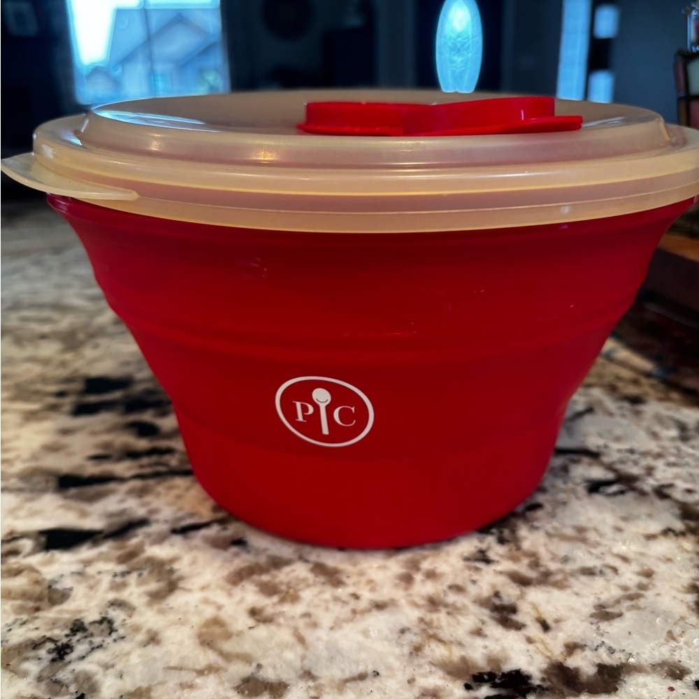 Pampered Chef Red Silicone Collapsible popcorn Bowl with Lid